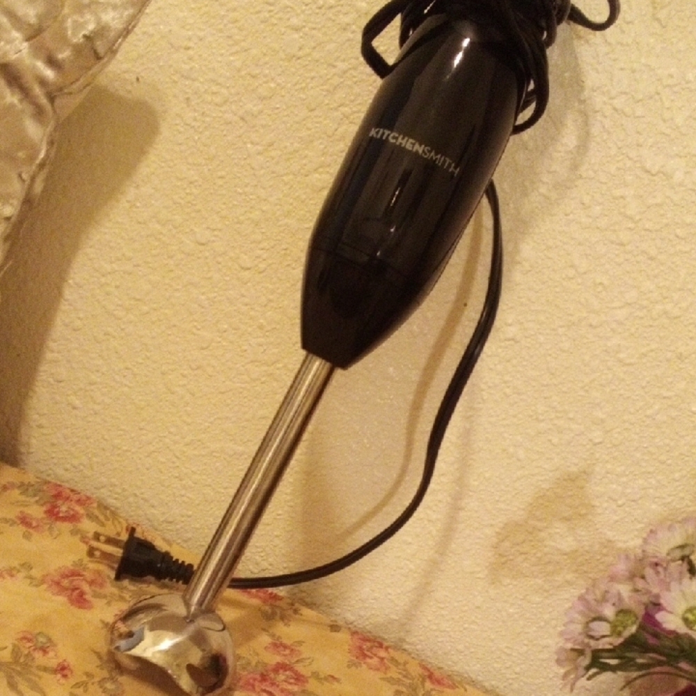 Black Hand Blender - Picture 2 of 6
